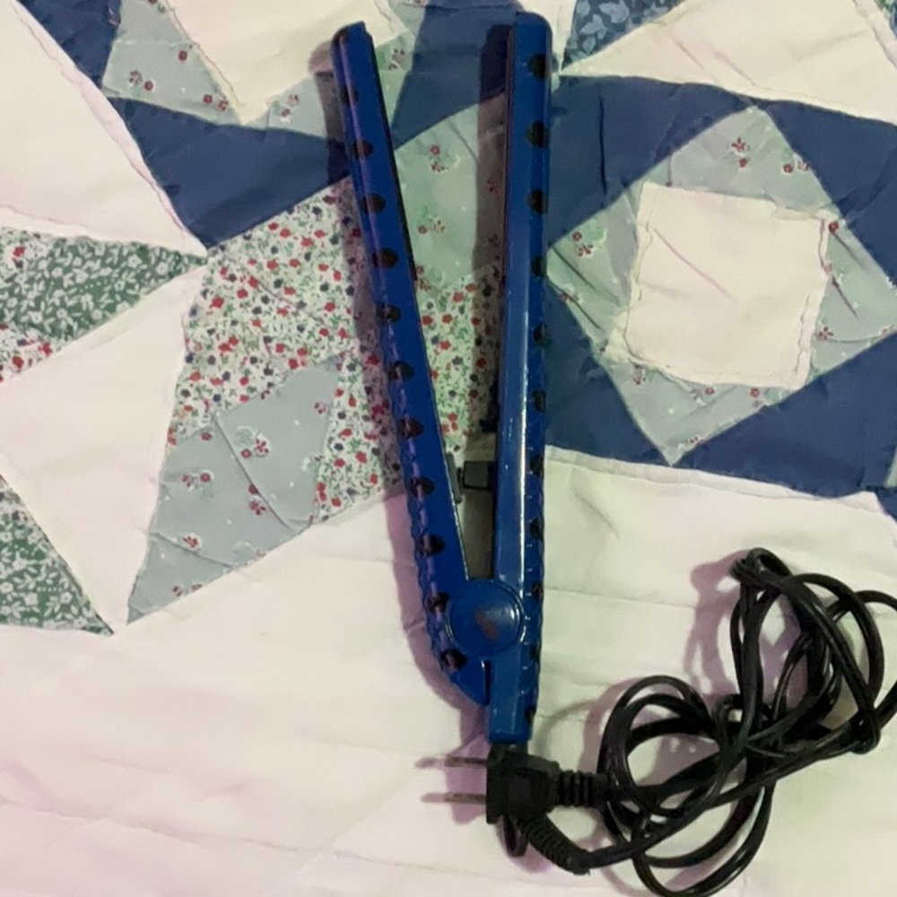 Hair straightener - Picture 3 of 4
